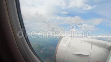 从风景的乘客飞机的窗户看风景